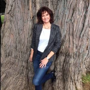 Meet your Posher, Deborah